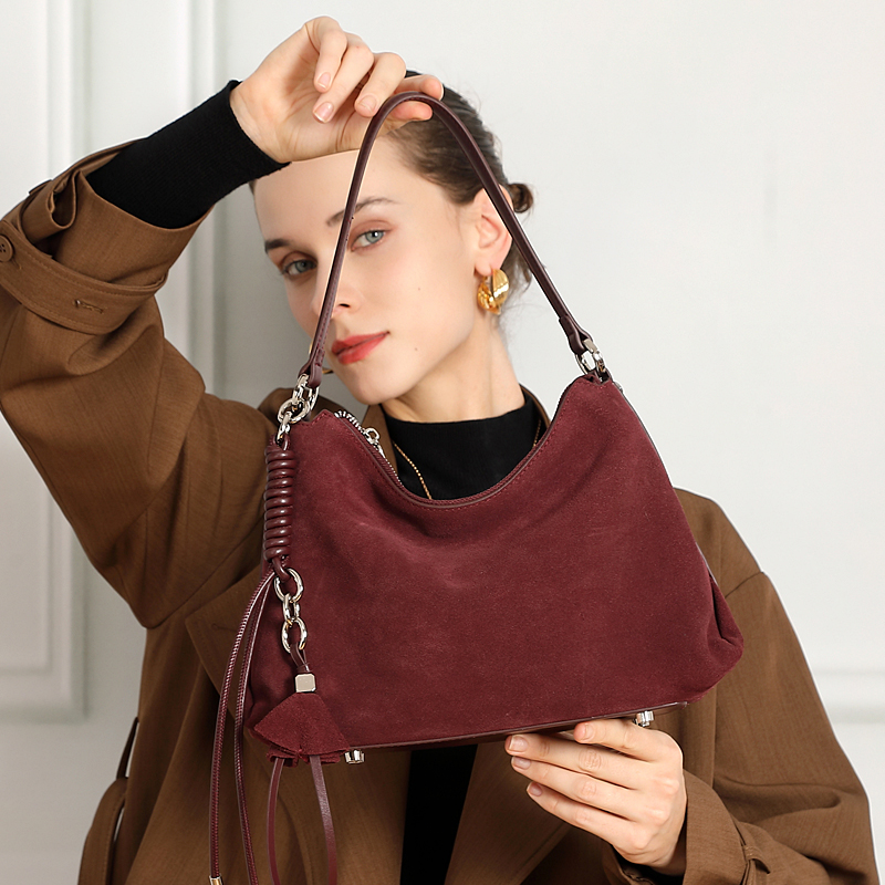 HIFASHION 트렌디한 스웨이드 가죽 호보 언더암  - Women Bags 2026 Trends 리뷰 및 가격