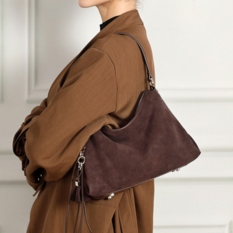 HIFASHION 트렌디한 스웨이드 가죽 호보 언더암  - Women Bags 2026 Trends 리뷰 및 가격