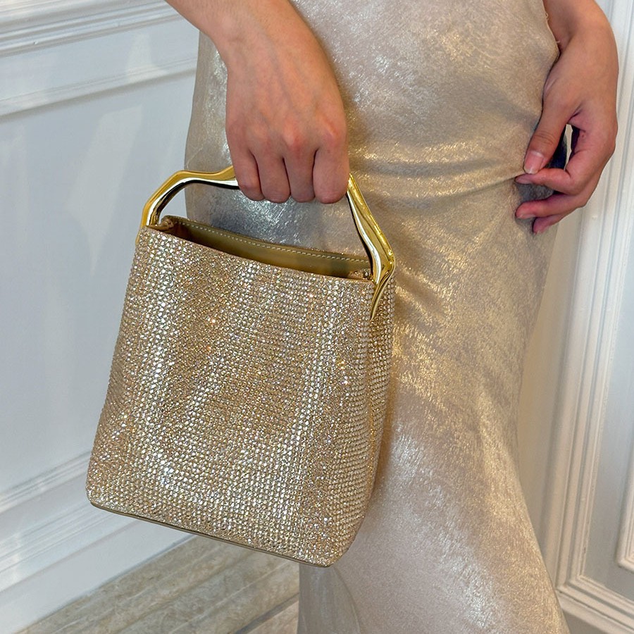 세련되고 고급스러운 광택이 나는 사각 다이아몬드 버킷백 - Clutch Bag Evening 리뷰 및 가격
